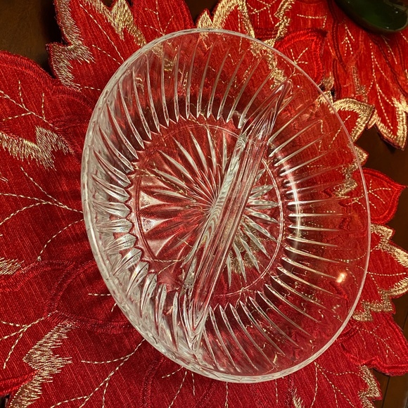 PRINCESS HOUSE CRYSTAL ROUND DIVIDED 2 PART SECTION RELISH  DISH ROYAL HIGHLIGHT - Picture 2 of 5